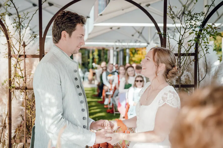 Hochzeitsfotografie Weingut und Weingartenhotel Harkamp: Marie-Therese & Paul, Herbst, Bild 3