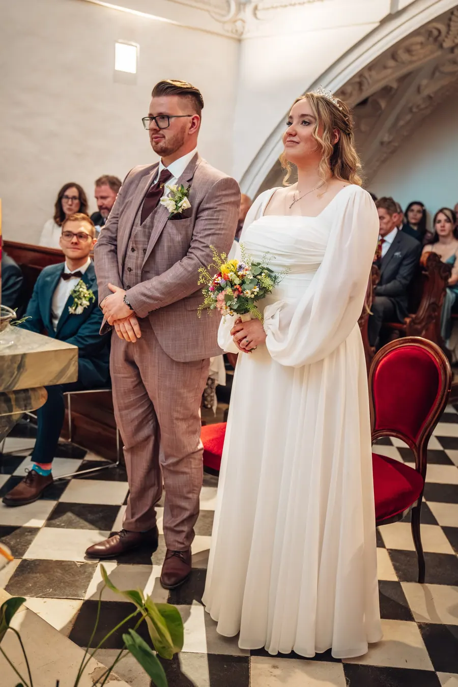 Hochzeitsfotografie Schloss Seggau: Stefanie & Kevin, Frühling, Bild 12