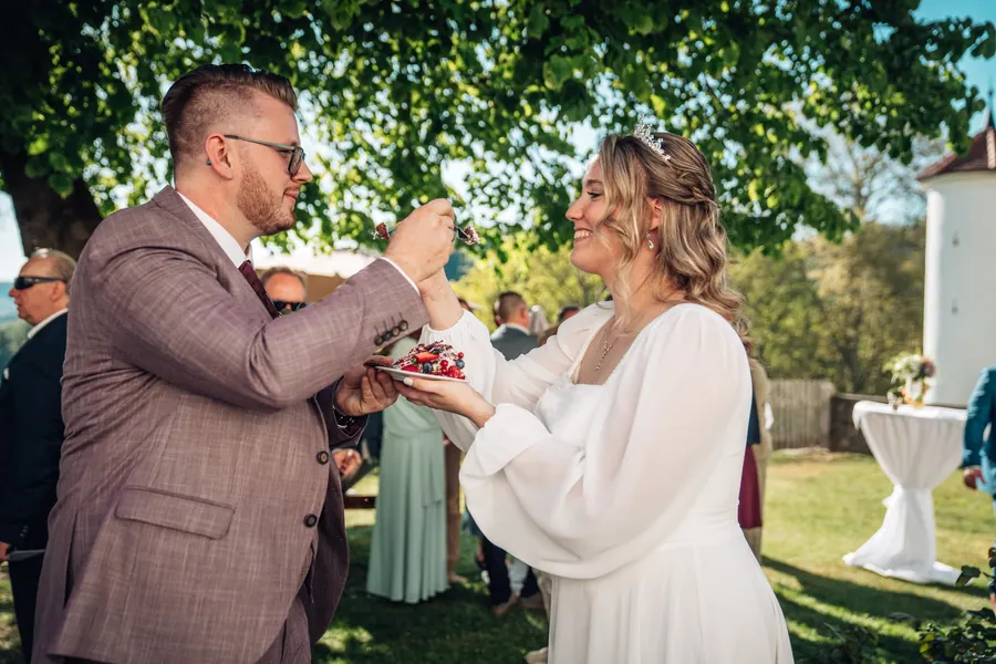 Hochzeitsfotografie Schloss Seggau: Stefanie & Kevin, Frühling, Bild 14