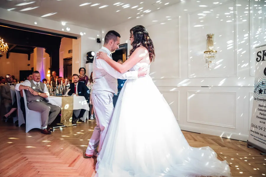 Hochzeitsfotografie Georgi Schloss: Vanessa & Konstantin, Sommer, Bild 19